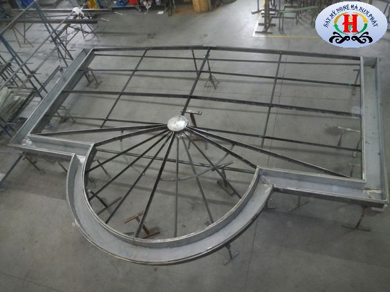 Công nghệ làm Mái che mỹ nghệ gia công Mái kính mỹ nghệ nhà phố Hà Sơn Phát