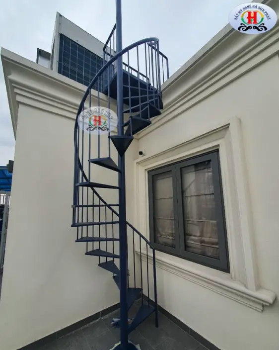 DỰ ÁN SẮT MỸ NGHỆ BÀ RỊA Cầu thang xoắn ốc cho nhà biệt thự mỹ xuân