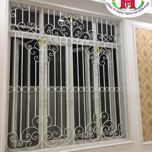 khung bảo vệ cửa lùa bằng sắt đẹp hà sơn phát 001