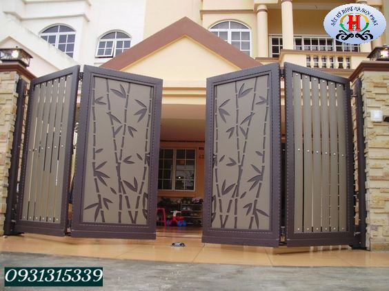 mẫu cửa sắt hộp 4 cánh đẹp 2024, mau cua sat hop 4 canh mau moi Mẫu cửa sắt hộp 4 cánh hiện đại hà sơn phát, mau cua sat hop 4 canh đơn giản