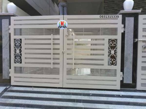 Cơ Sở Sản Xuất Cửa Sắt sang trọng Tại Quận 2 TPHCM