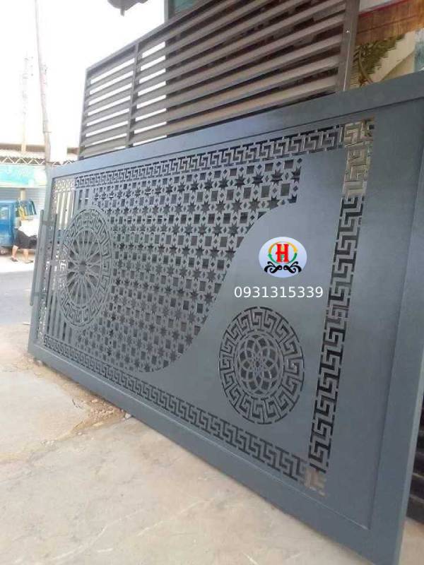 Thi Công Cửa Sắt Trọn Gói Tại Quận 9, TP.HCM-Uy tín & Tiết kiệm Thi Công Cửa Sắt bền đẹp Tại Quận 9 TPHCM